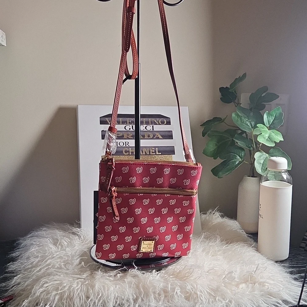 Dooney & Bourke NWTs MLB Washington Nationals Zip Crossbody